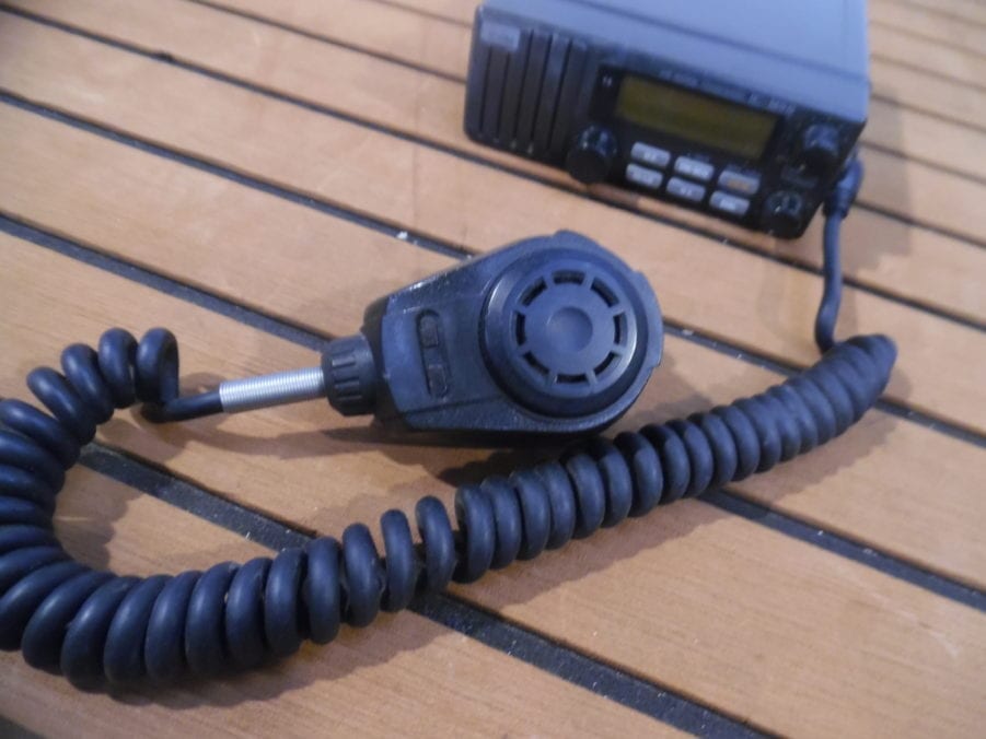 Icom IC-M56 Marine VHF Radio w/ Microphone - FULLY TESTED - Image 2
