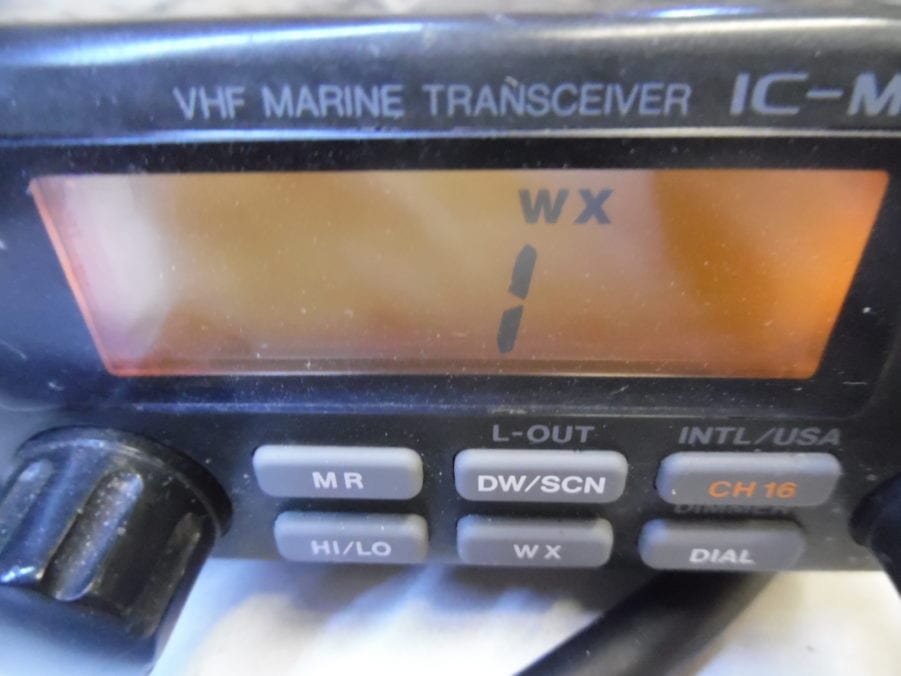 Icom IC-M56 Marine VHF Radio w/ Microphone - FULLY TESTED - Image 9