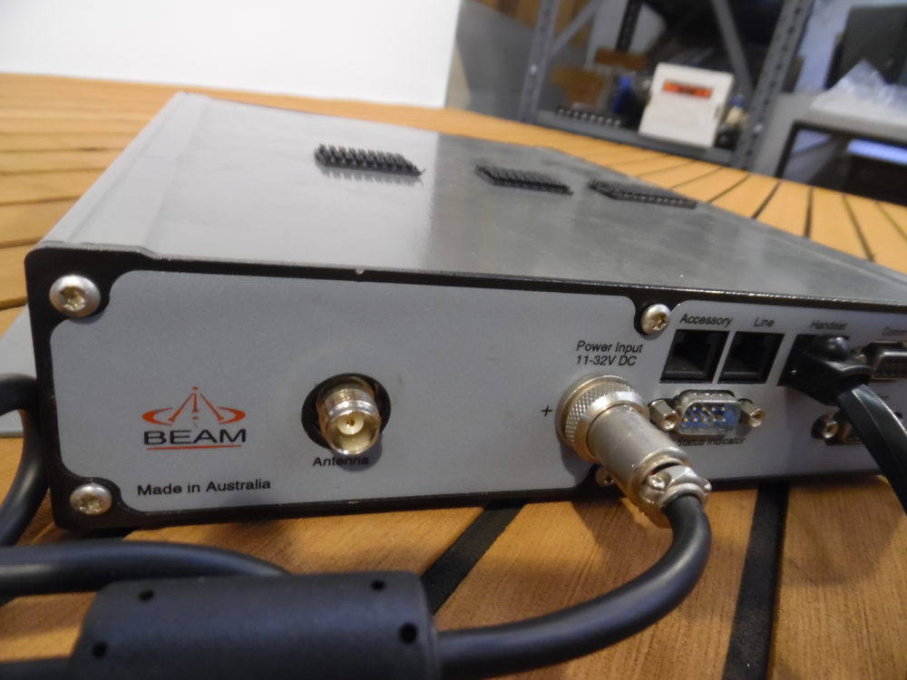 BEAM COMMUNICATIONS RST100 REMOTE SATELLITE TERMINAL w/ POWER ADAPTER ...
