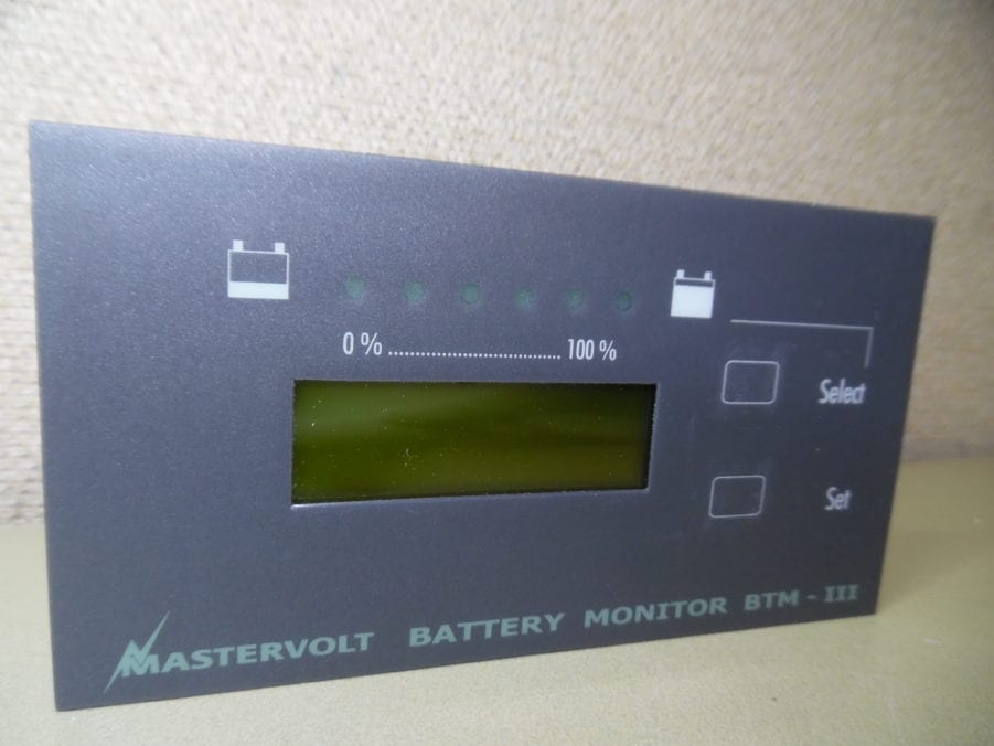 Mastervolt 70403163 Masterlink Battery Monitoring System BTM-III - Image 3