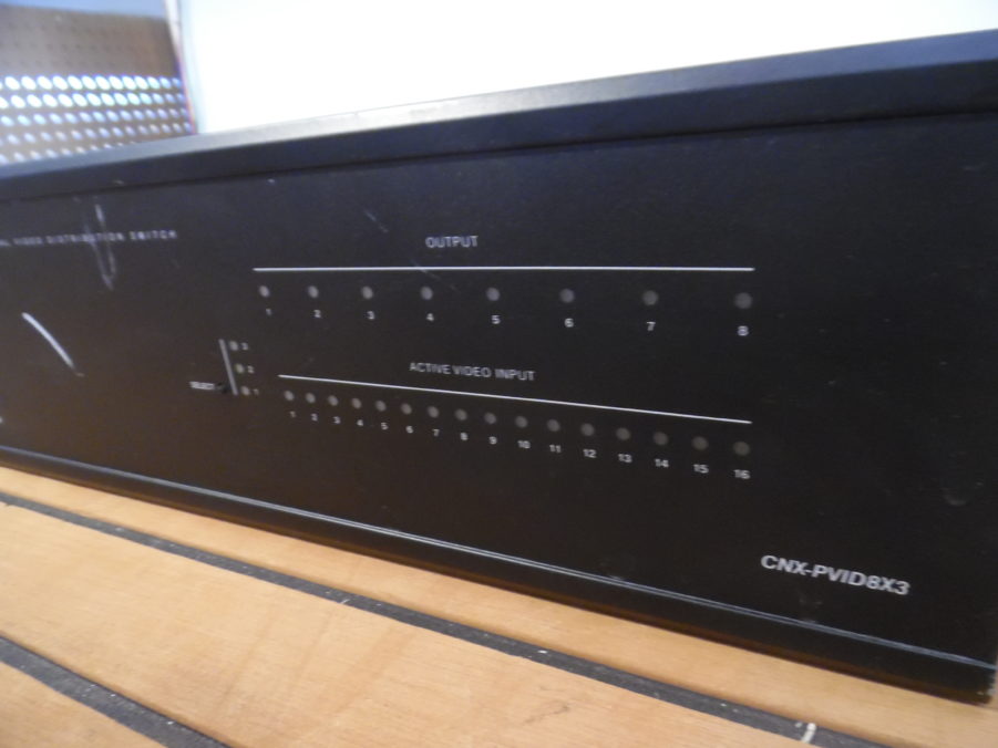 Crestron CNXPVID8X3 Professional Video Distributor Switch 24V Max