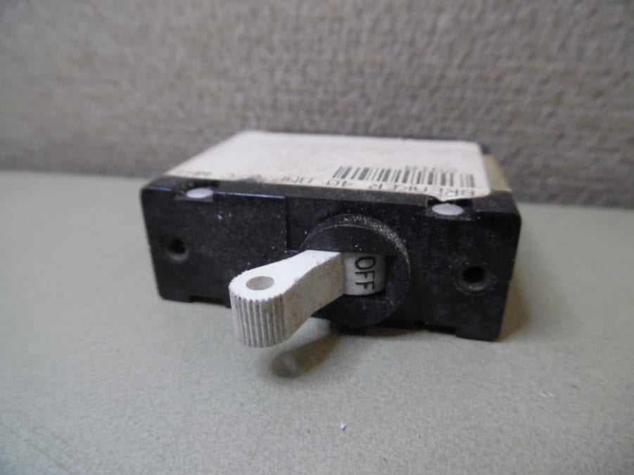 Carling AA1-B0-14-640-5B1-C Circuit Breaker 40 Amp - Image 2