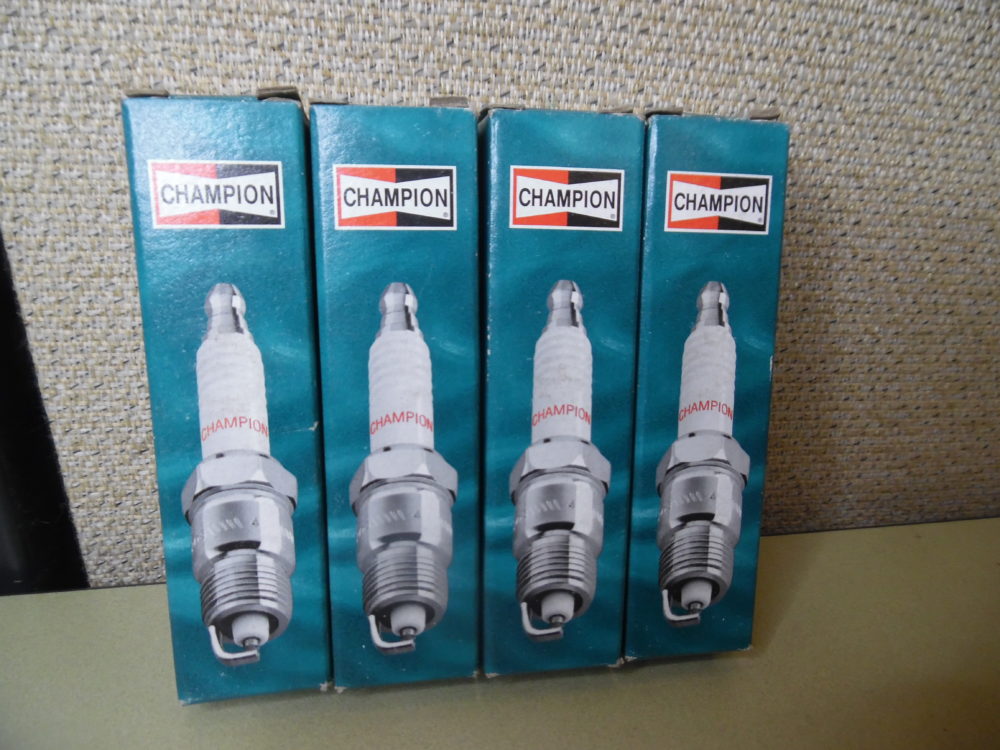 QTY Lot of 4 CHAMPION 7919 QC10PEPB COPPER MARINE SPARK PLUGS 4 Pack