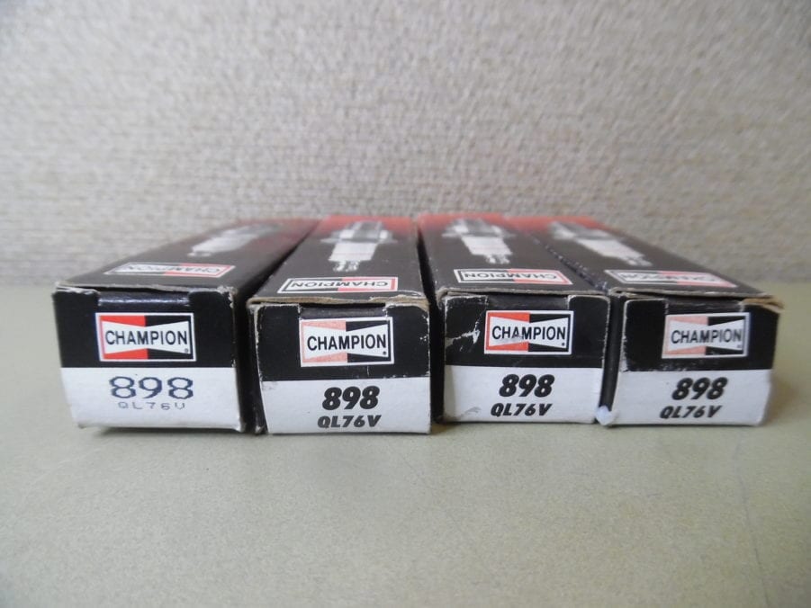 QTY Lot of 4 CHAMPION 898 QL76V COPPER PLUS SPARK PLUGS - 4 Pack Box - Image 2