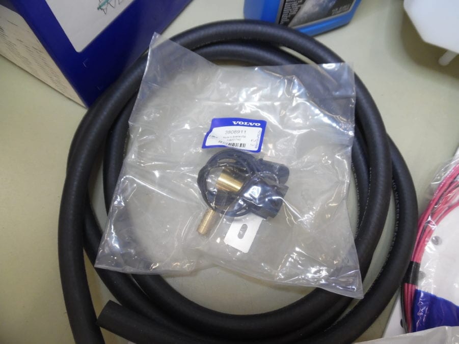 GENUINE OEM VOLVO PENTA 21733731 Neutra-Salt Engine Flushing Kit - Image 3