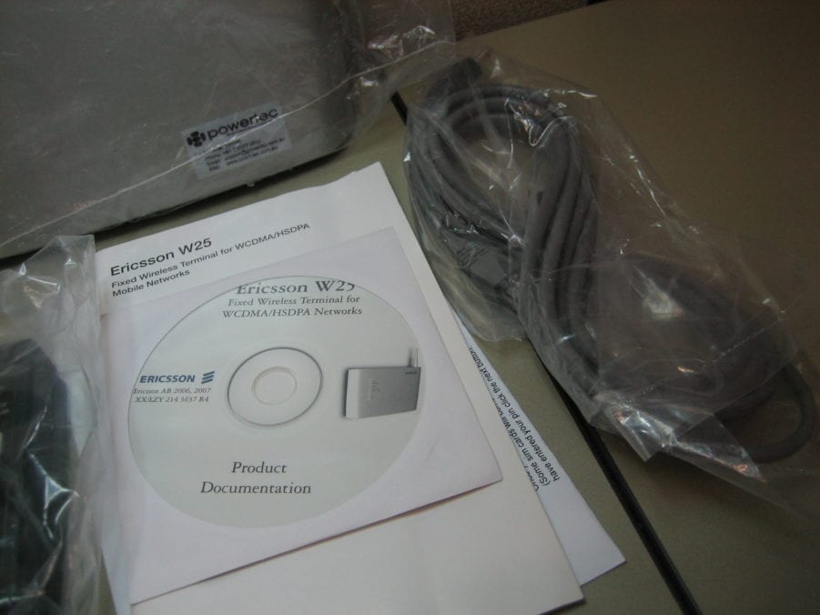 Ericsson W25 Fixed Wireless Terminal f/ WCDMSA/HSDPA Networks - Image 5