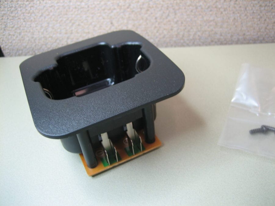 Icom AD-69 Desktop Charger Adapter Dock for M1 - Image 2
