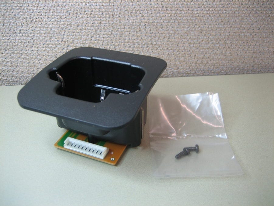 Icom AD-69 Desktop Charger Adapter Dock for M1