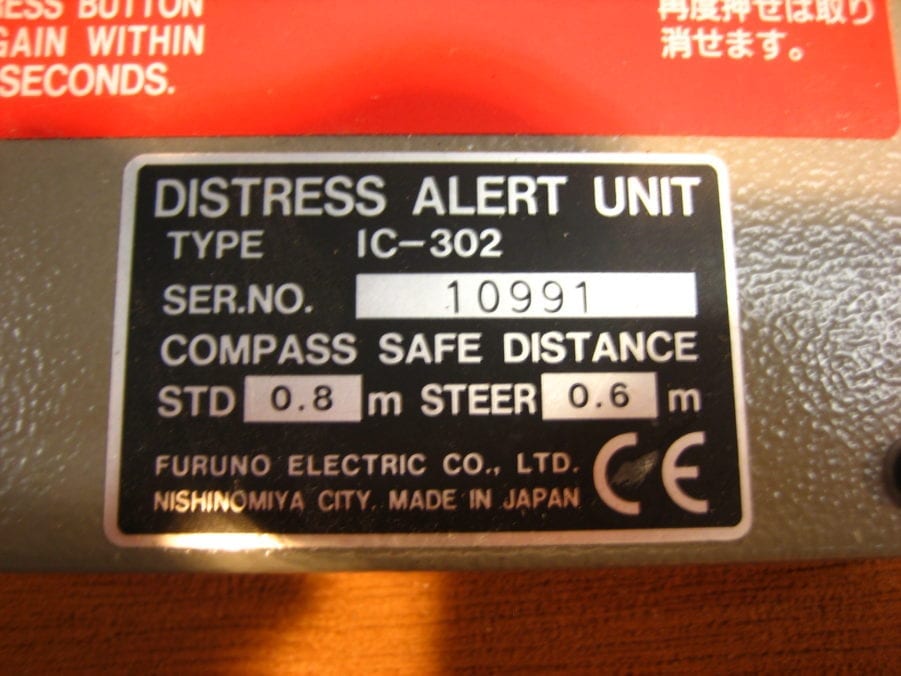 Furuno *NEW* IC-302 Inmarsat-MES Distress Alert Unit MISSING CLEAR DOOR - Image 3