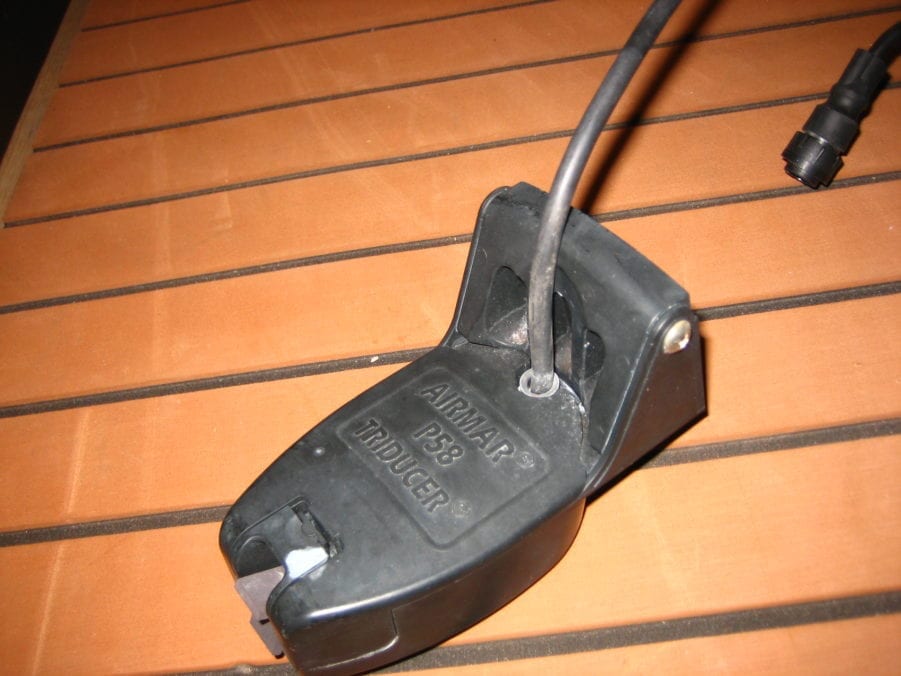 Standard Horizon FF520 Dual Frequency Fish Finder Sounder Module WITH TRANSDUCER Max Marine