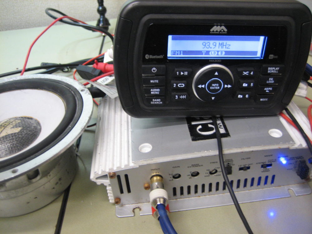 Marine Audio MA300 FM/AUX/USB Stereo Receiver FULLY TESTED! Max