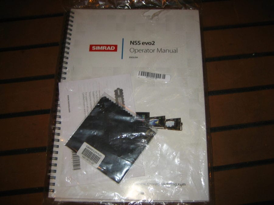 Simrad 003-9328-00 NSS EVO2 Installation and Operator Manual Kit