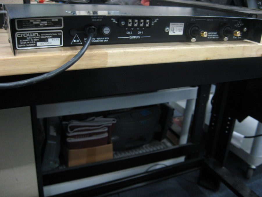 Crown D45 120V 2-Channel Professional Stereo Audio Power Amplifier - Image 4