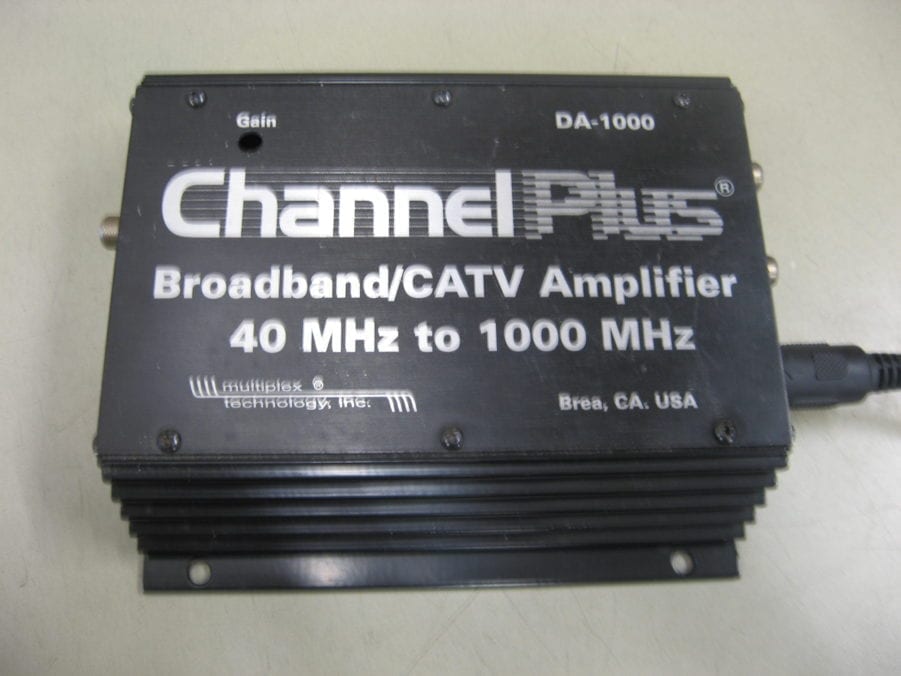 Channel Plus DA-1000 RF Amplifier Broadband/CATV Amplifier w/ Power Adapter