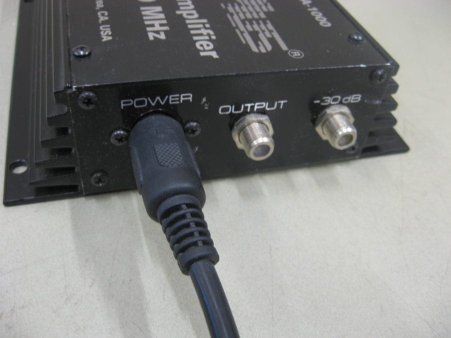 Channel Plus DA-1000 RF Amplifier Broadband/CATV Amplifier w/ Power Adapter - Image 6