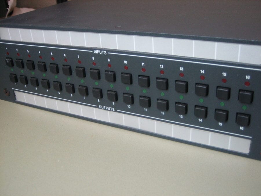 Extron MTPX-816 MTP Matrix Switcher f/ RGBHV, Video, Audio, RS-232 - Image 2