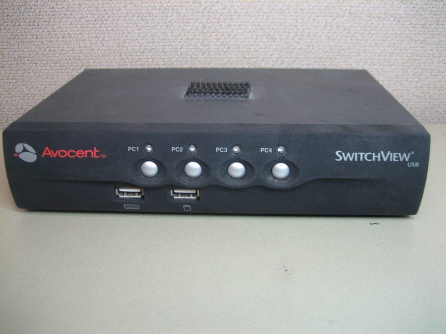 Avocent 520-338-001 SwitchView 4-Port USB KVM Switch