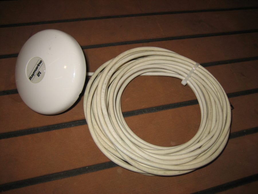 Raymarine Passive Antenna w/30' Cable TNC Connector for GPS & AIS Units