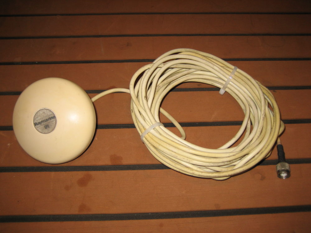Raymarine Passive Antenna w/31' Cable TNC Connector for GPS & AIS Units