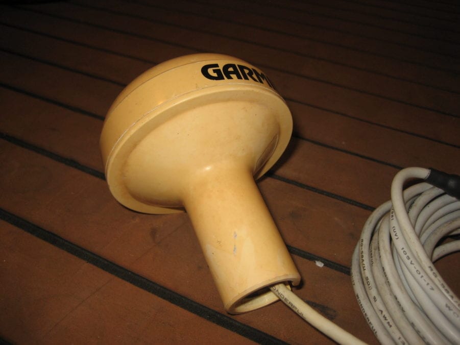 Garmin GA29 Marine GPS Antenna w/ 25' Cable and BNC Connector for