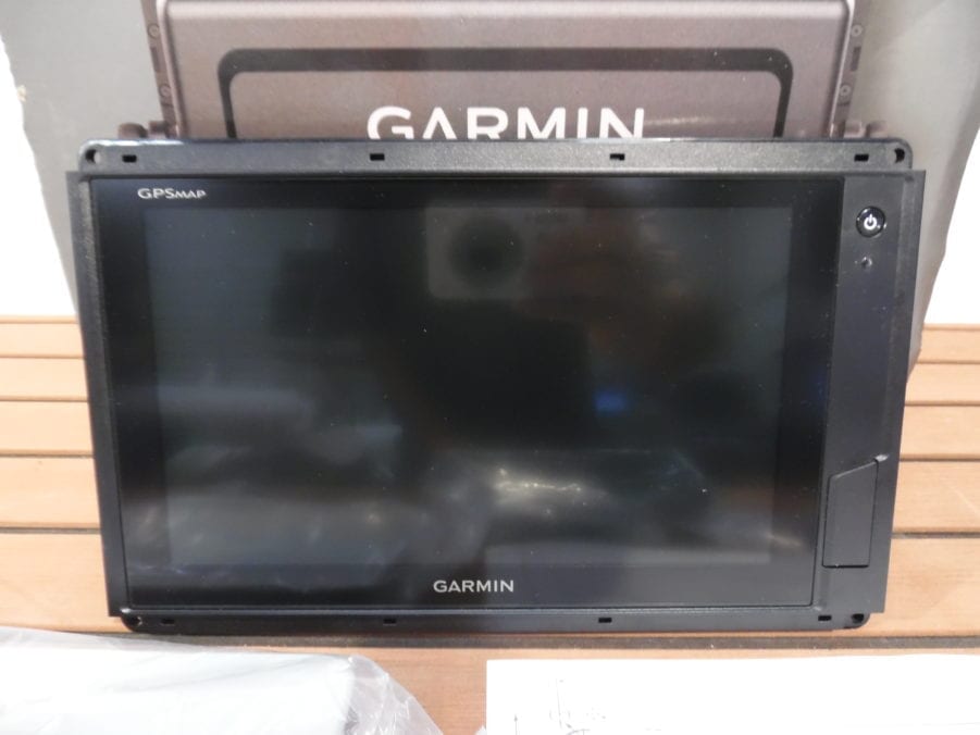 Garmin GPSMap 922 9'' MFD Touchscreen Chartplotter/Sonar Display ~ New In Box - Image 2