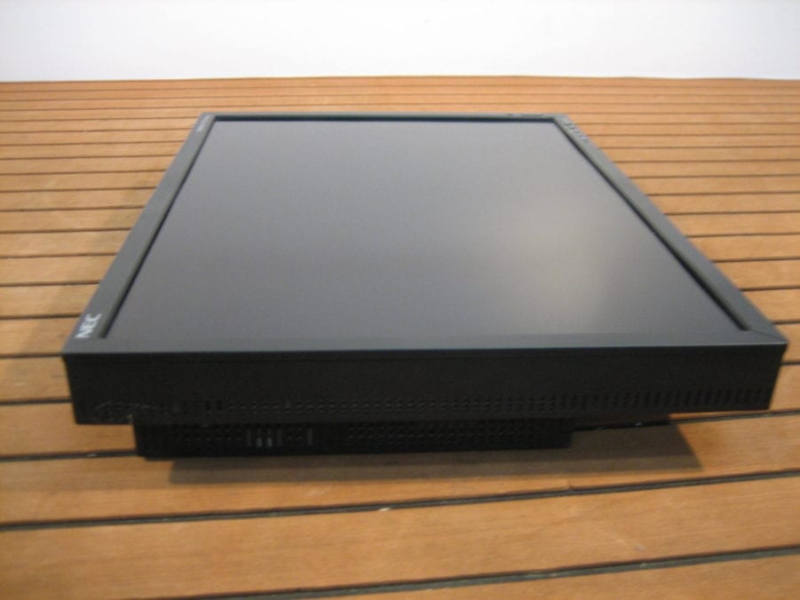 NEC 21.3" LCD Monitor - MultiSync LCD2190UXi-BK - 115 / 230 VAC - Tested - Image 2