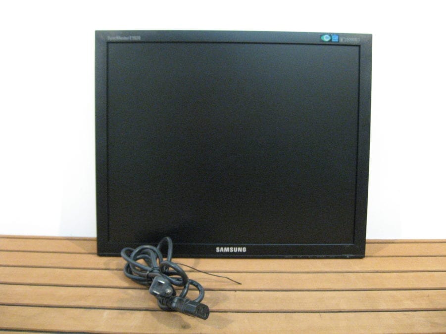 SAMSUNG SyncMaster E1920N 19" LCD Monitor (WORKING)