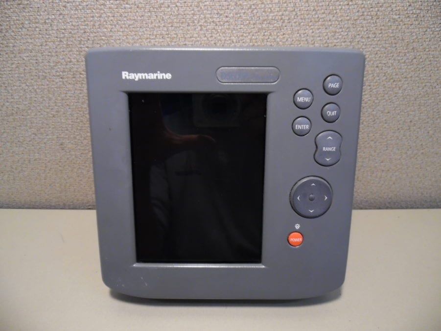 Raymarine DS600X Fishfinder Display - Tested Working