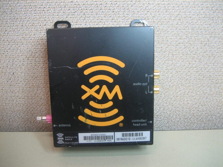 XM DIRECT XMD1000 DIGITAL UNIVERSAL XM SATELLITE RADIO TUNER BOX