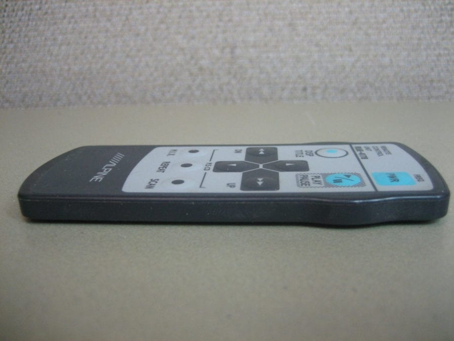 ALPINE RUE-4178 REMOTE CONTROL CAR STEREO RECEIVER - Image 4