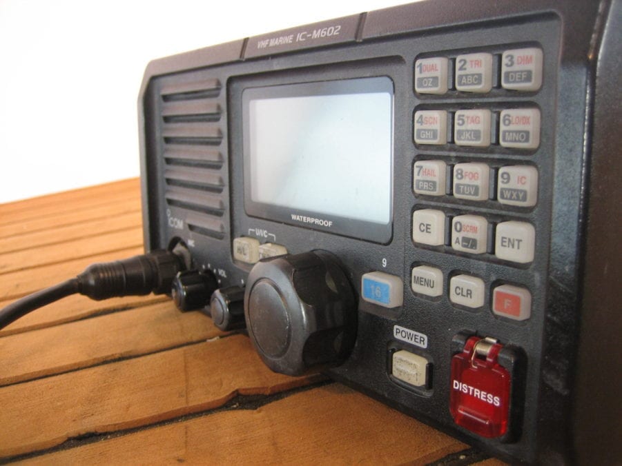Icom IC-M602 Marine VHF Radio Transceiver w/ Microphone - Tested! - Image 4