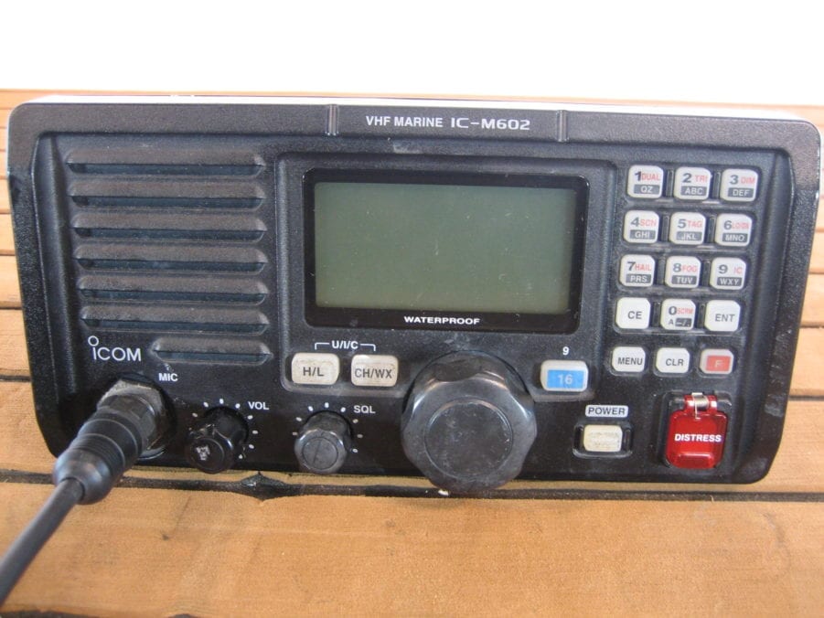 Icom IC-M602 Marine VHF Radio Transceiver w/ Microphone - Tested! - Image 3