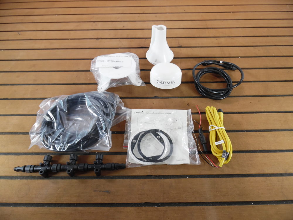 Garmin GPS19X NMEA2000 GPS Antenna +3 Mounts + NMEA2K Kit Tested