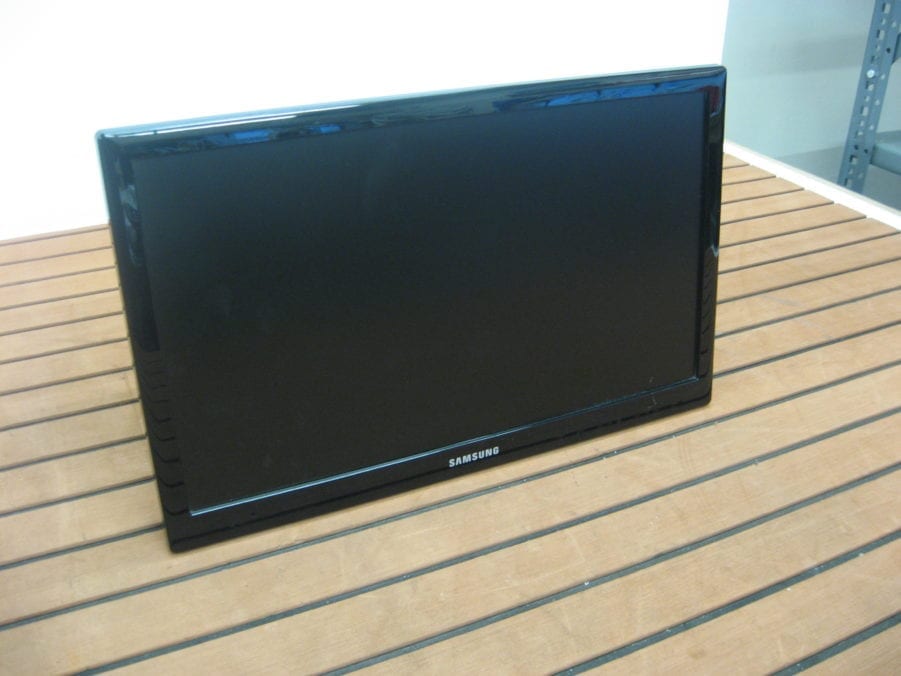 Samsung UN19D4003 19" 720p LED-LCD HDTV w/ Remote - Free US Shipping - Image 4