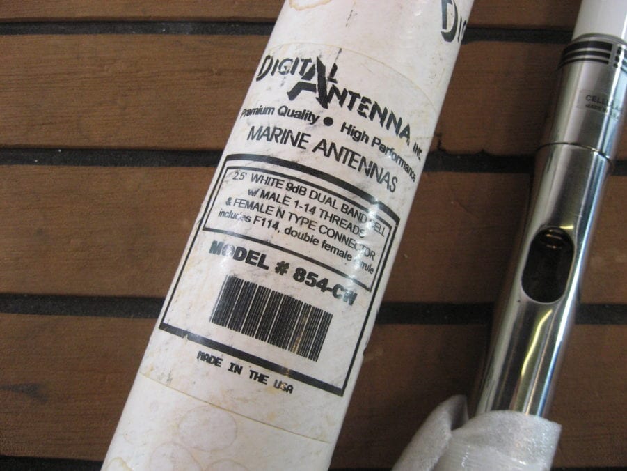Digital Antenna 854-CW 2.5' White 9dB Dual Band Cell Antenna - Image 2