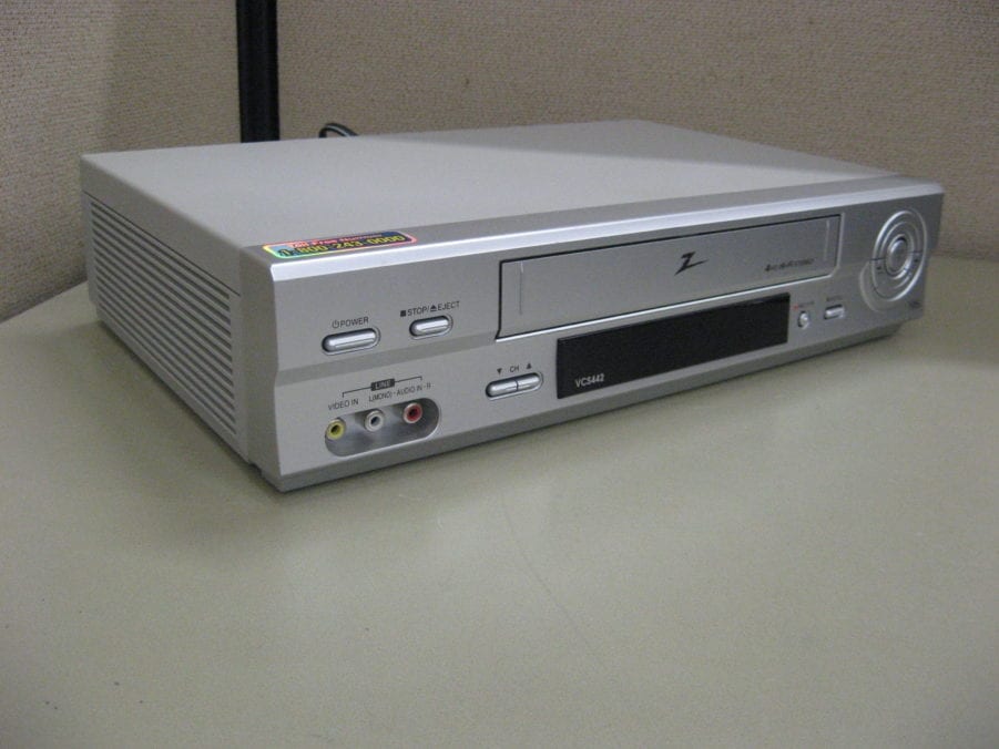 Zenith VCS442 Video Cassette Recorder - Free US Shipping - Image 4