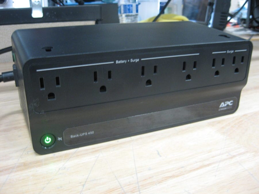 APC Back-UPS 450 Battery & Surge Protector - Free US Shipping - Image 2