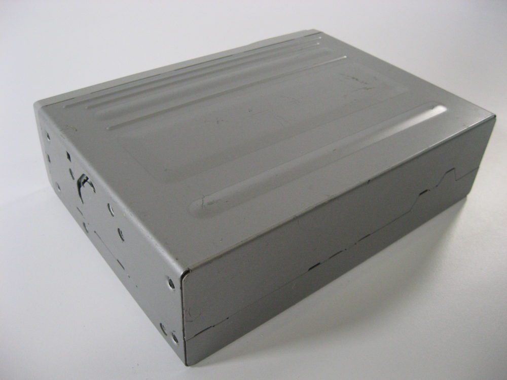 Clarion XM665 Digital Audio/6-Disc CD Changer - Free US Shipping