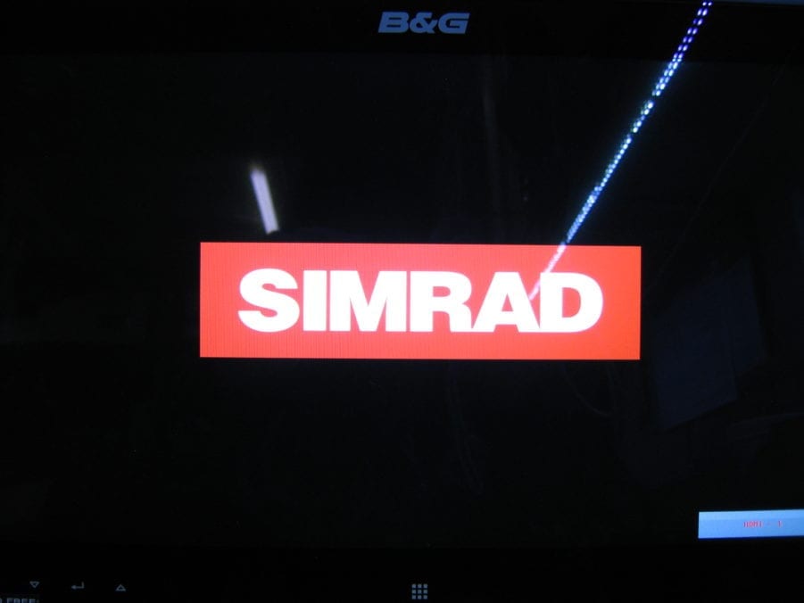 Simrad MO16-T 16" Touch Screen High-Definition Marine Monitor for EVO2 System - Image 2