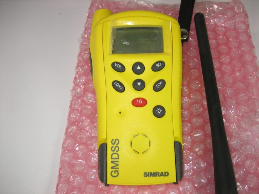 Simrad AXIS 50 Handheld GMDSS VHF Radio **CORE & ANTENNA ONLY** - Image 3