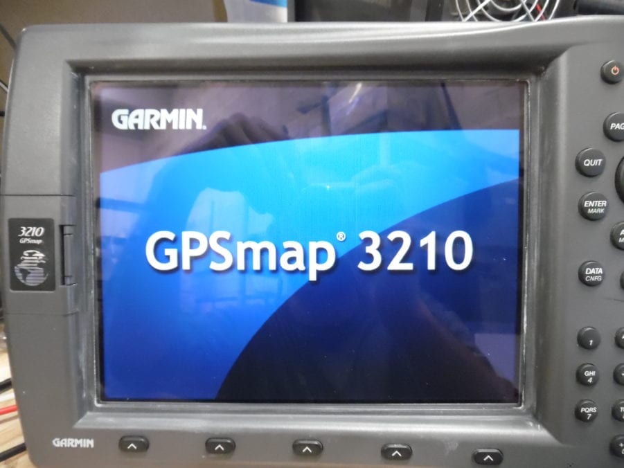Garmin GPSMAP 3210 Display & Suncover in Good Cond Fully Tested w/90