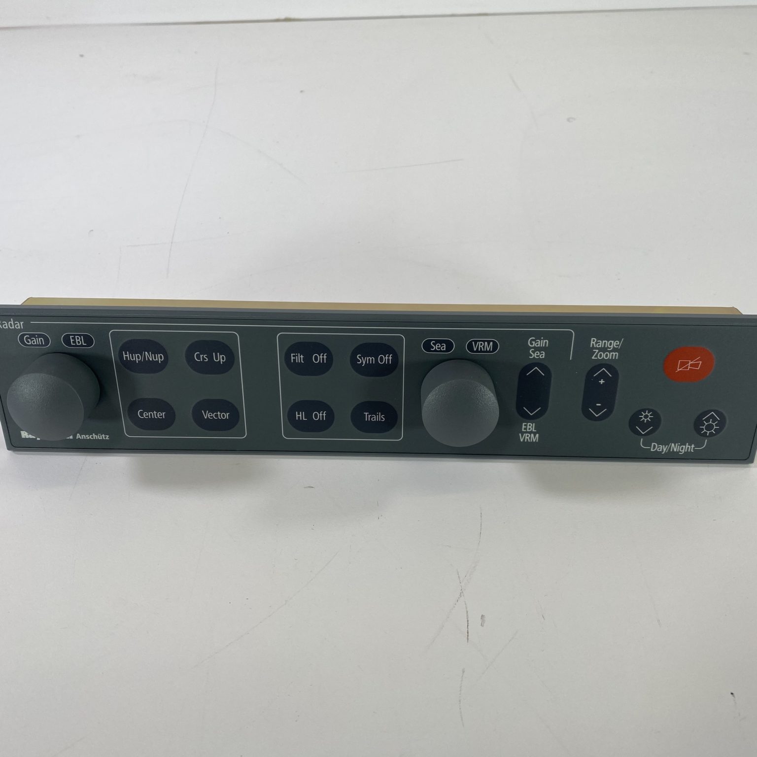 Raytheon Anschutz Commercial Radar Operator Panel