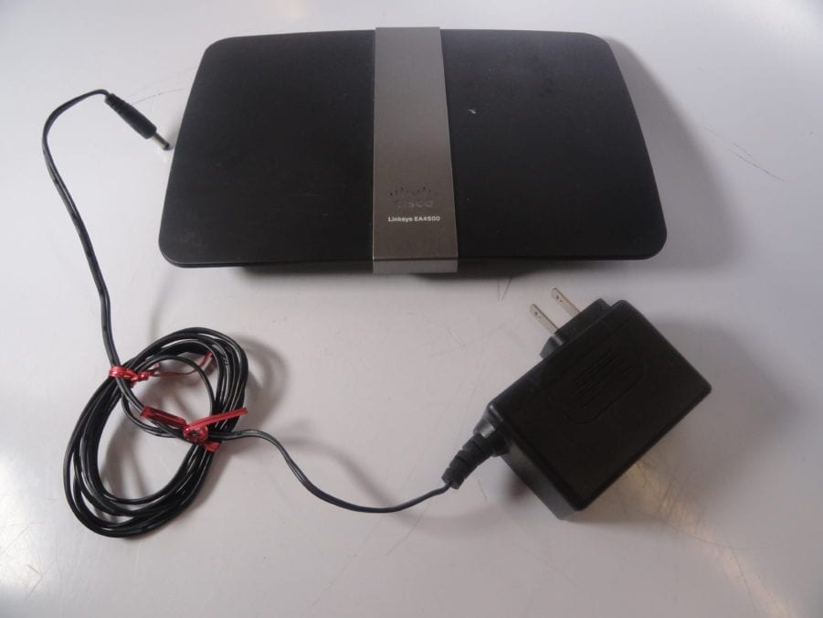 Linksys EA4500 Router - Free US Shipping