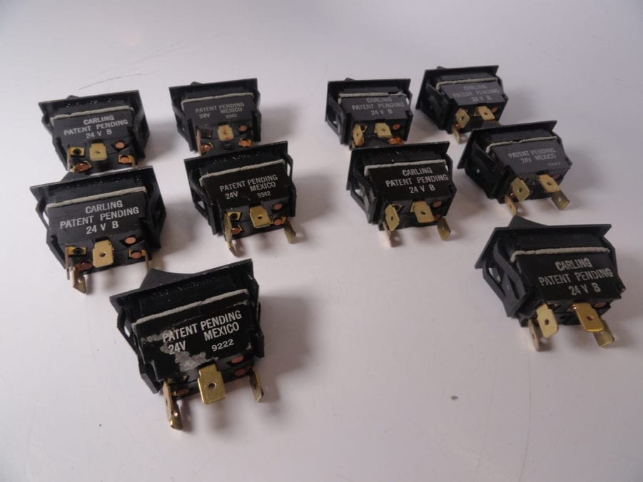 Lot of 10 Carling 24 Volt On/Off Rocker Switches - Free US Shipping ...