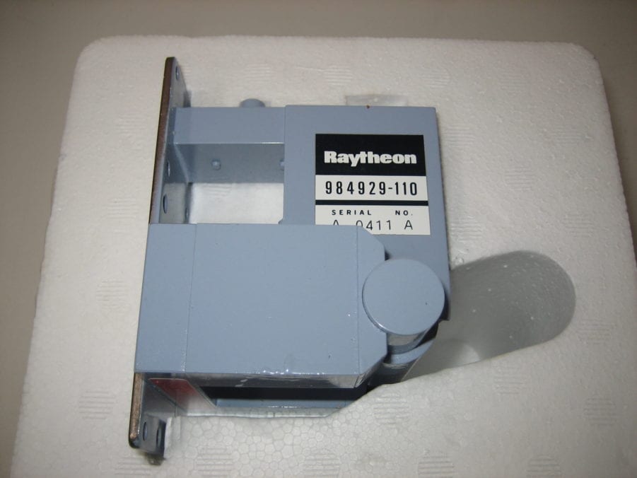 Raytheon Magnetron 984929-110 for Marine Radar **NEW**