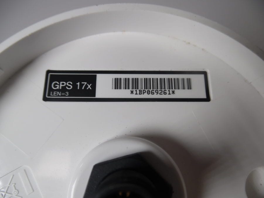 Garmin GPS17X NMEA2000 GPS Antenna w/3 Mounts Tested Working Max