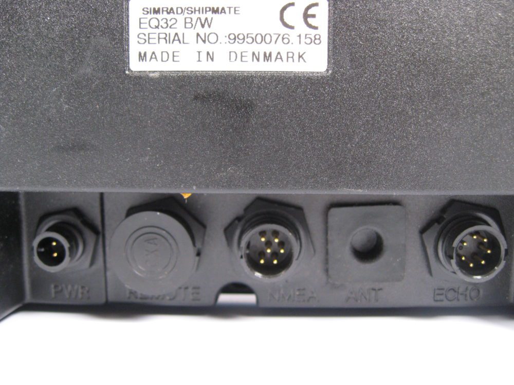 Simrad EQ32 Multifunction Display Sounder NOT WORKING (For Parts Or