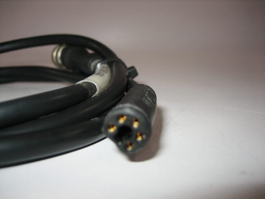 Simrad 24006199 - SimNet to Micro-C NMEA 2000 Female Adapter Cable 1M - Image 3