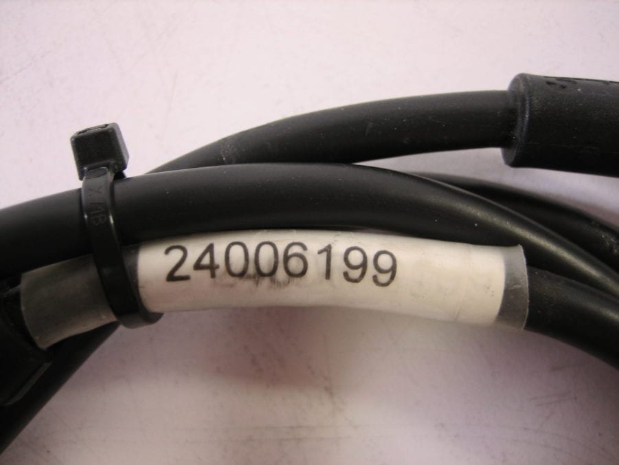 Simrad 24006199 - SimNet to Micro-C NMEA 2000 Female Adapter Cable 1M - Image 4