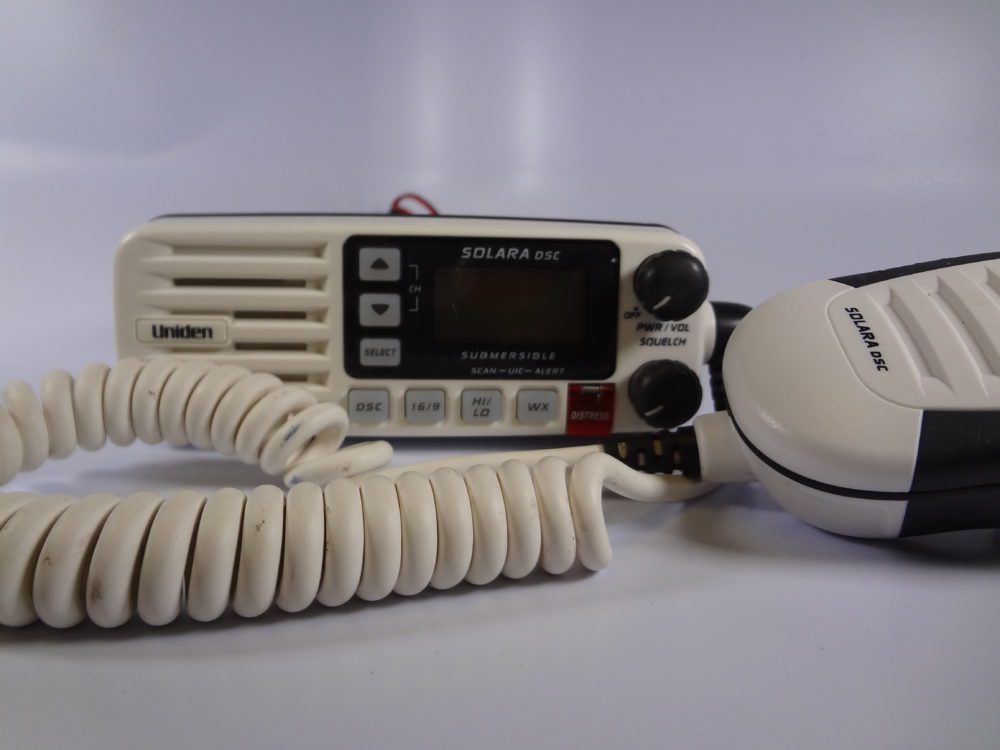 Uniden Solara DSC Submersible VHF TwoWay Marine Radio Transceiver Unit